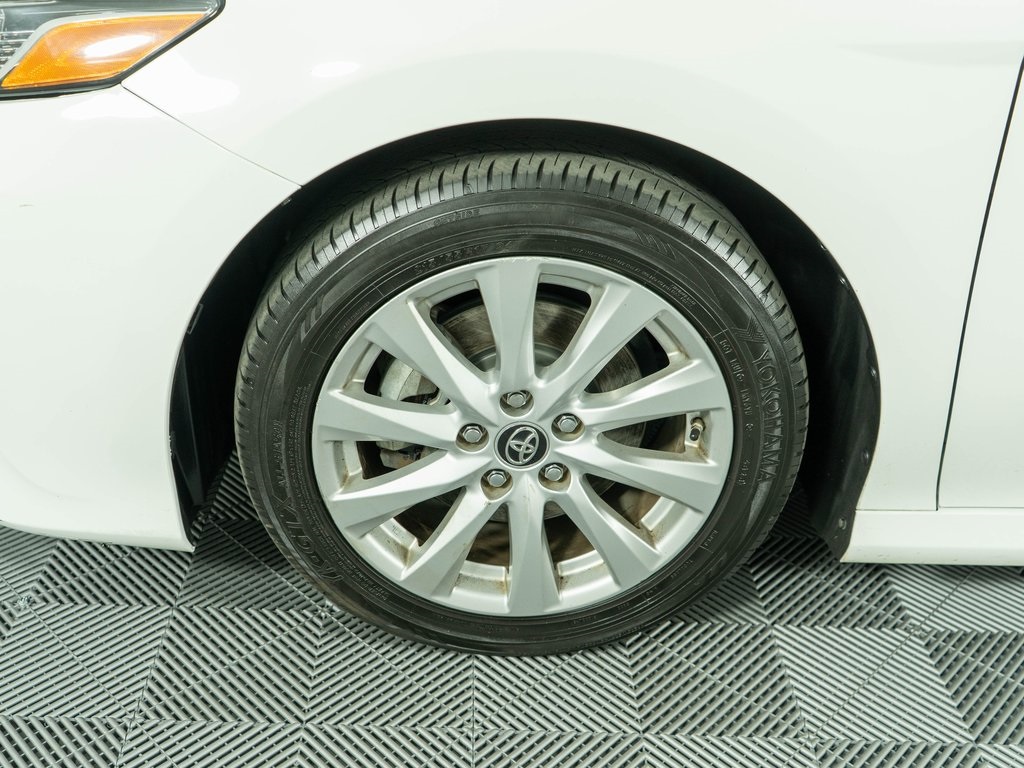 2018 Toyota Camry XLE XSE photo 23