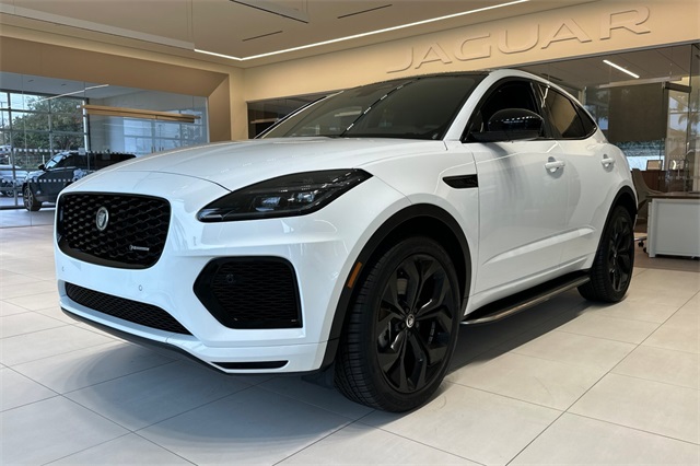 2024 Jaguar E-Pace R-DYNAMIC SE's photo