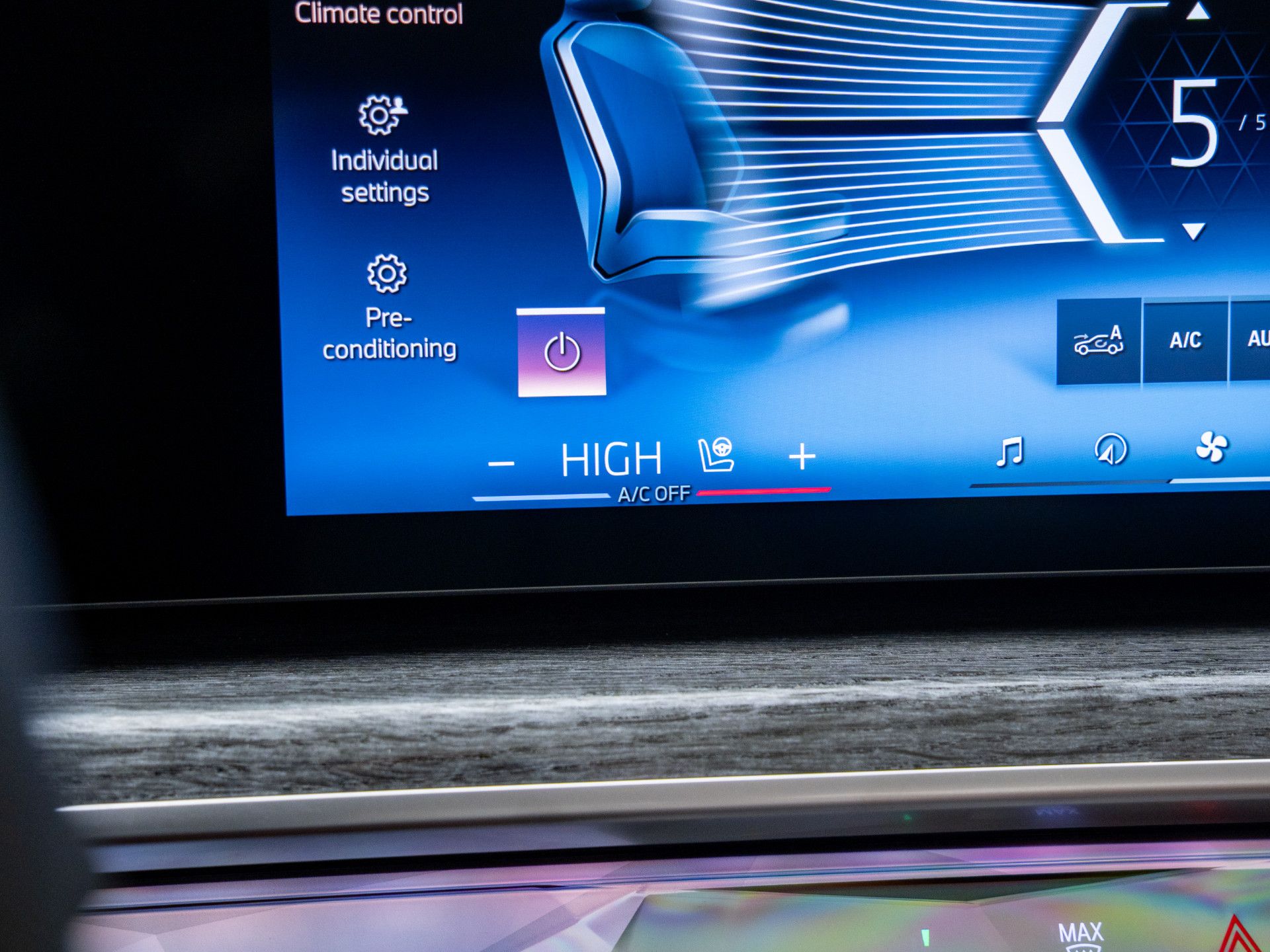 New 2025 Brooklyn Grey Metallic BMW 760i xDrive image 29