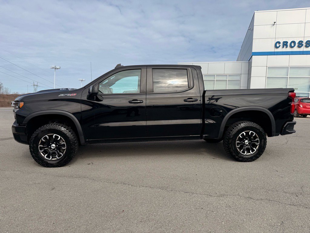 2023 Chevrolet Silverado 1500 ZR2 photo 2