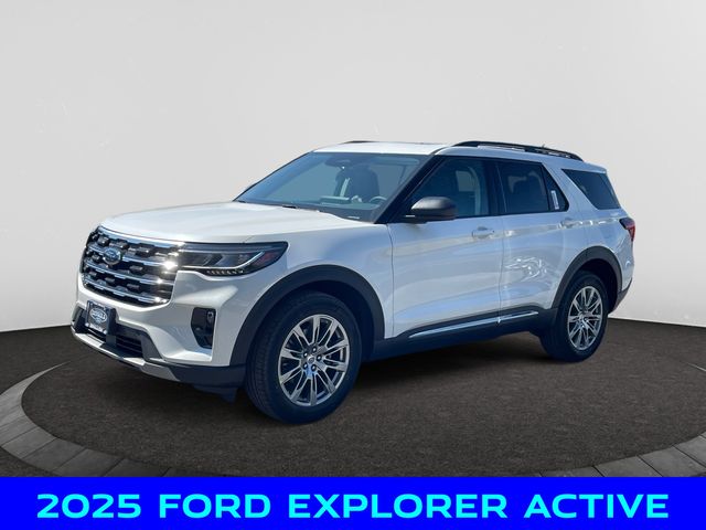 2025 Ford Explorer Active's photo