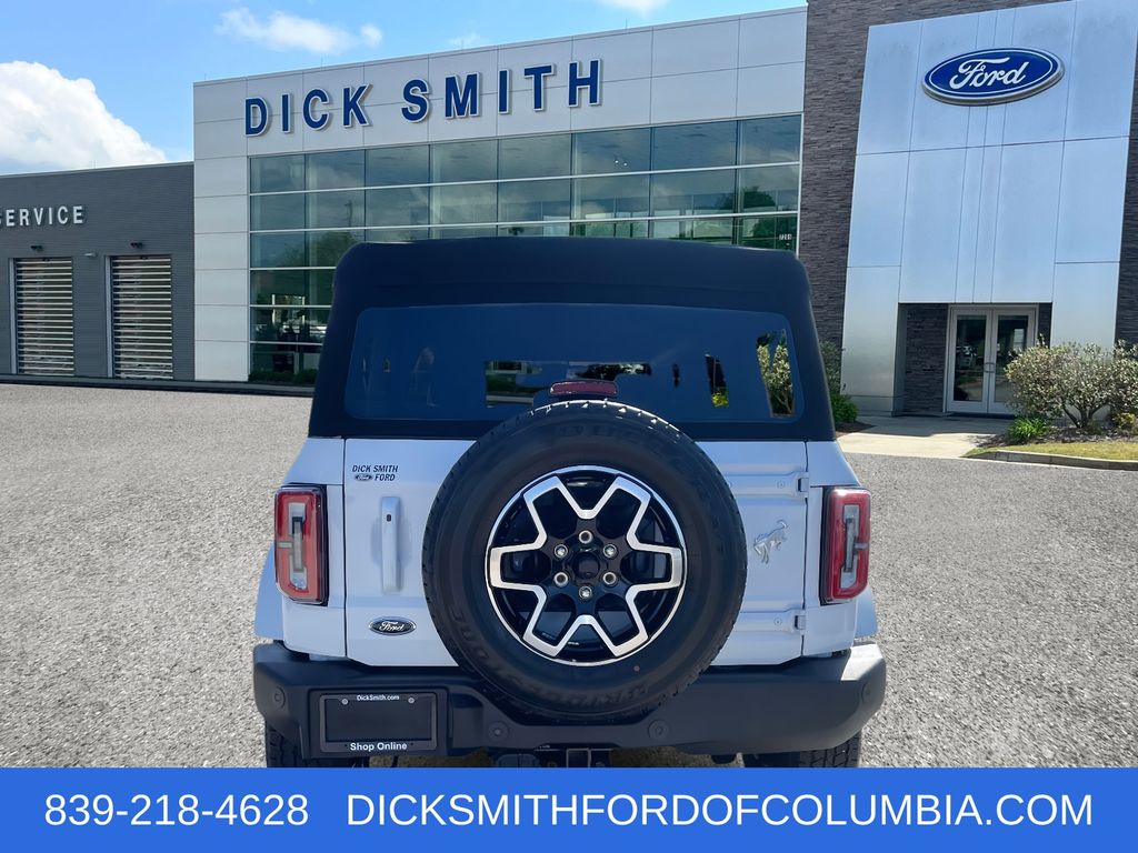 2025 Ford Bronco Outer Banks photo 4