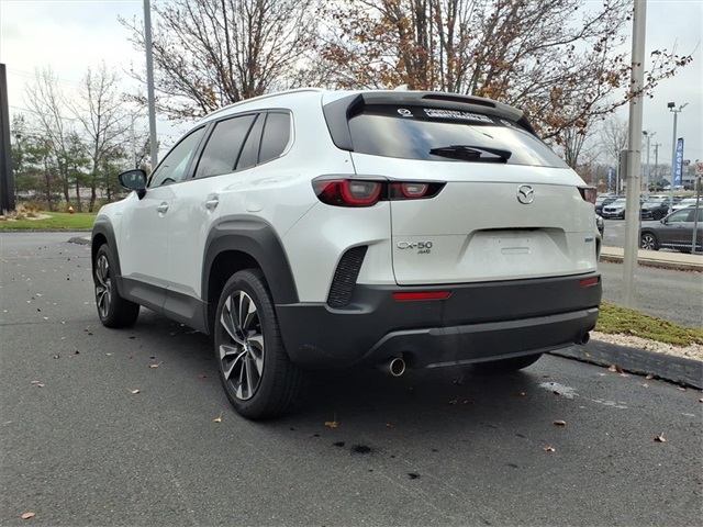 2025 Mazda CX-50 Premium Plus photo 2