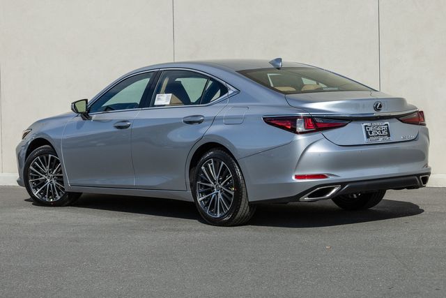 2025 Lexus ES 350 photo 3