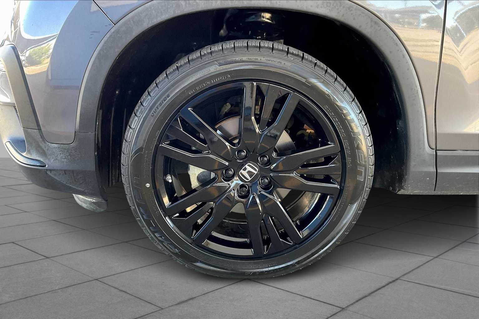 2021 Honda Pilot Special Edition photo 9