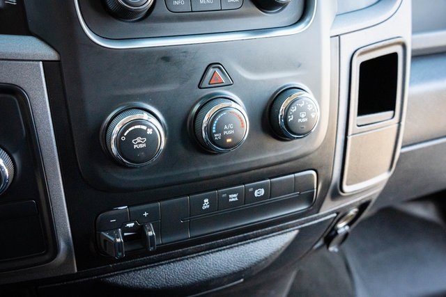 2016 Ram 2500 Tradesman photo 22