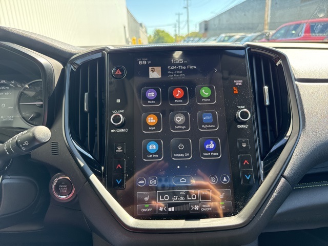 2023 Subaru Ascent Onyx Edition photo 5