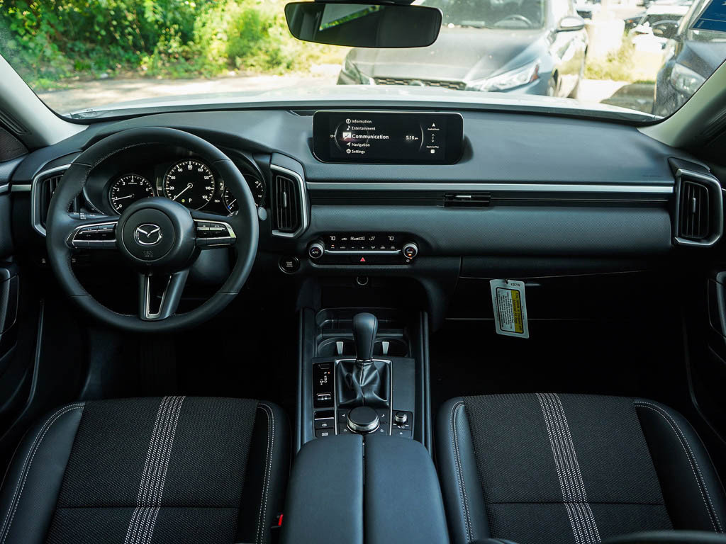 2025 Mazda CX-50 2.5 Select photo 12