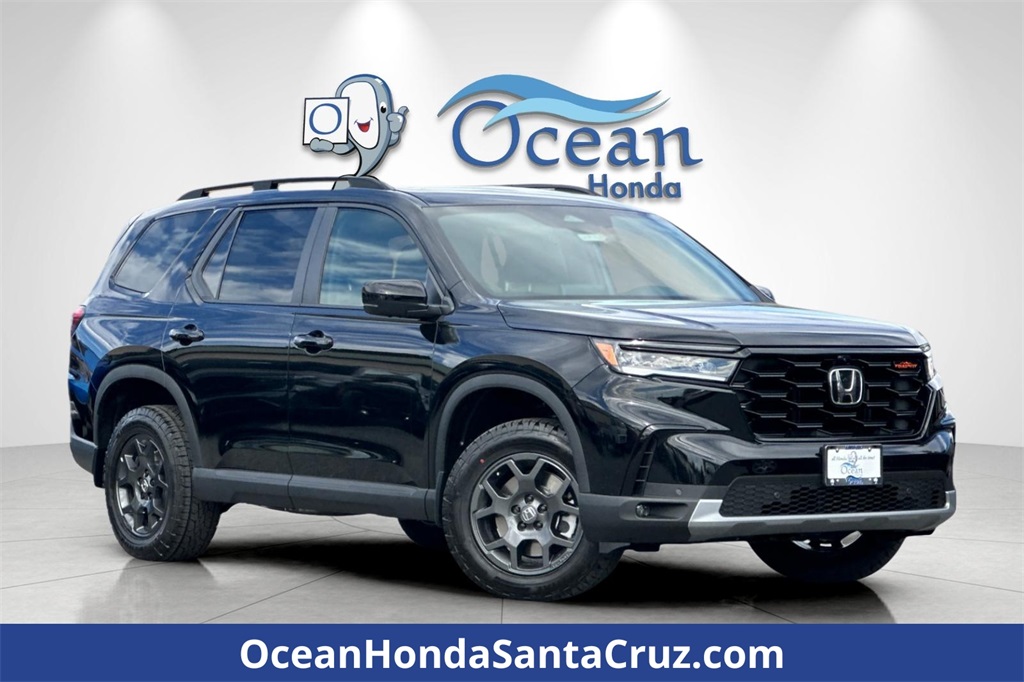 2025 Honda Pilot TrailSport's photo