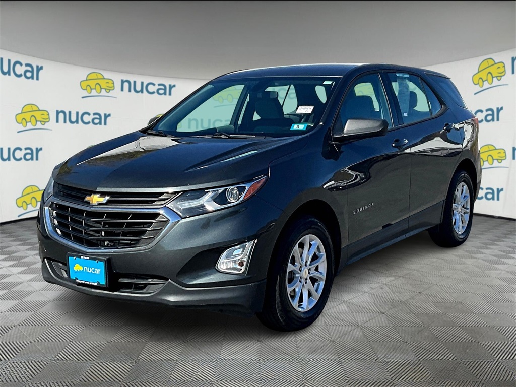 2019 Chevrolet Equinox LS photo 3