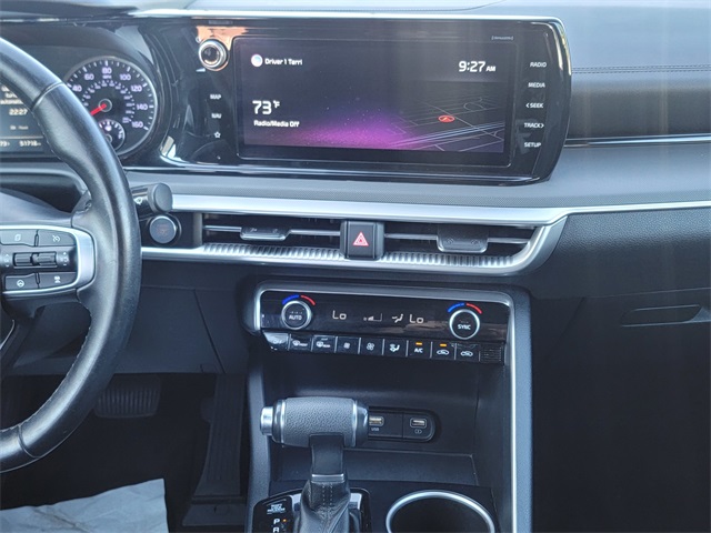 2022 Kia K5 GT-Line photo 22