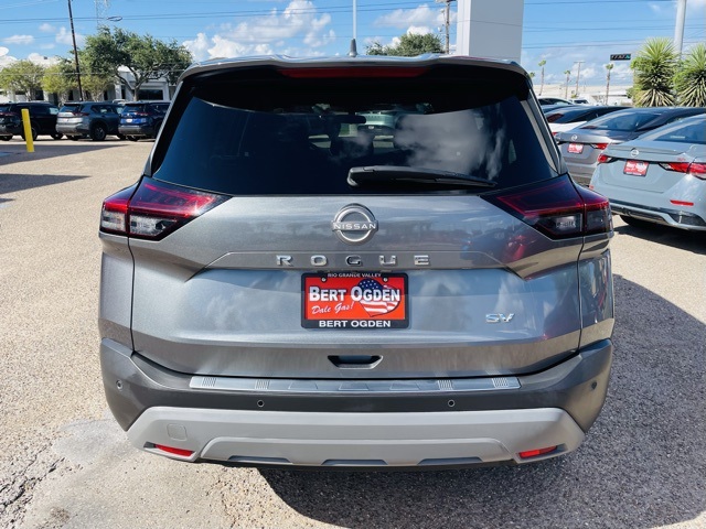 2023 Nissan Rogue SV photo 4