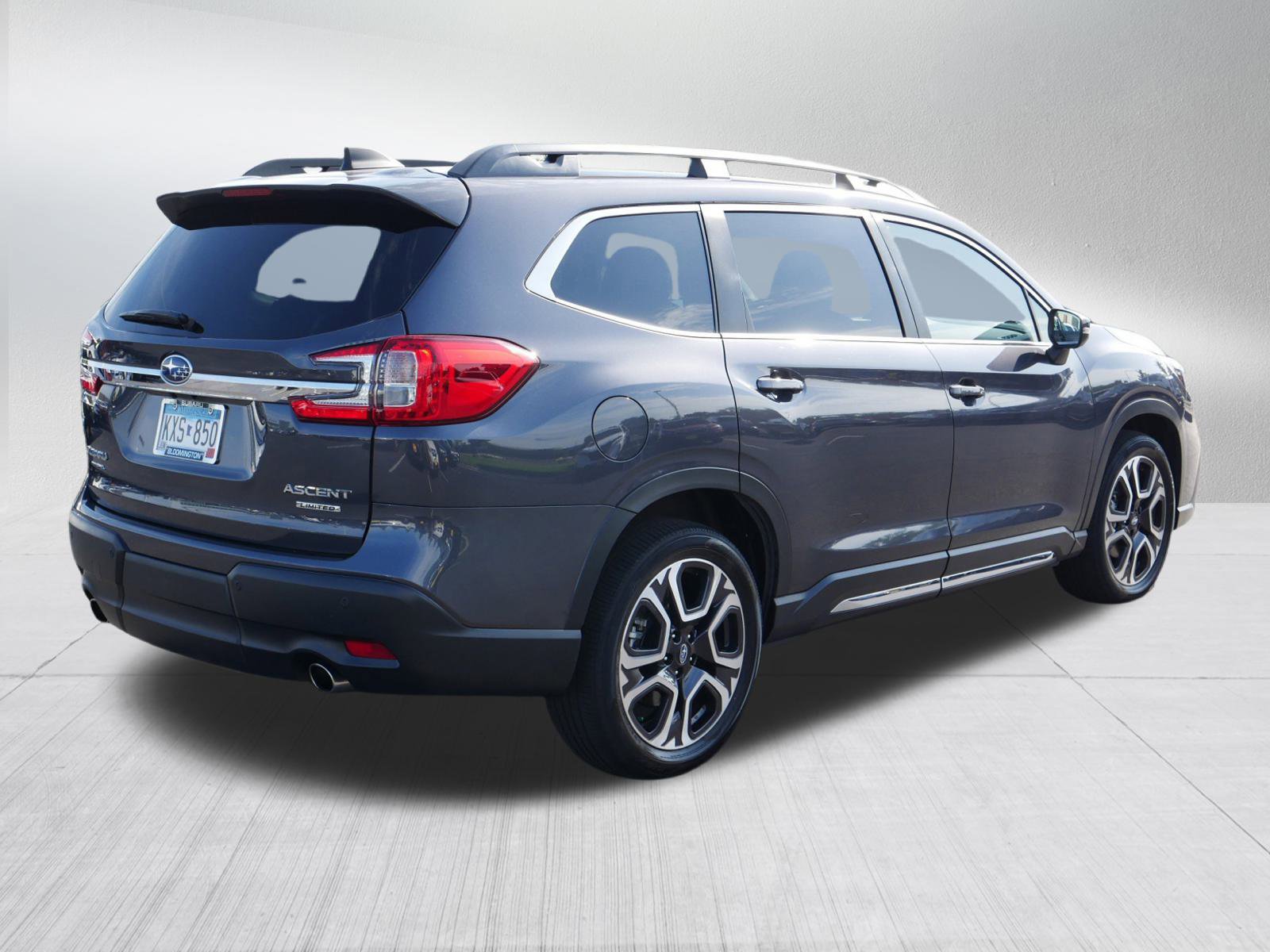 2023 Subaru Ascent Limited photo 7