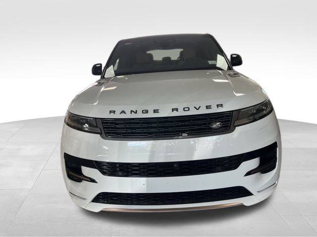 2025 Land Rover Range Rover Sport SE photo 2