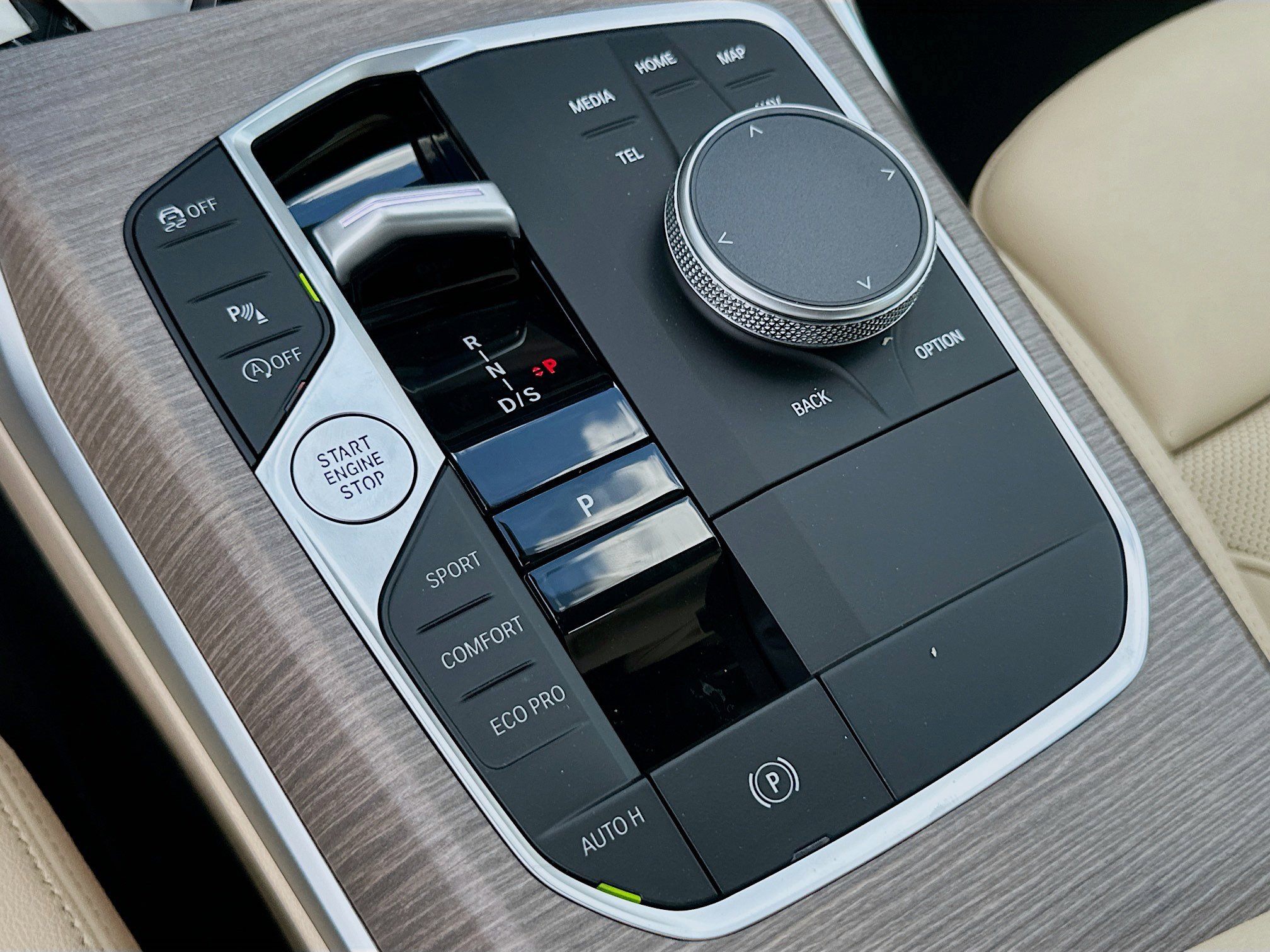 2025 Bmw 330i photo 13