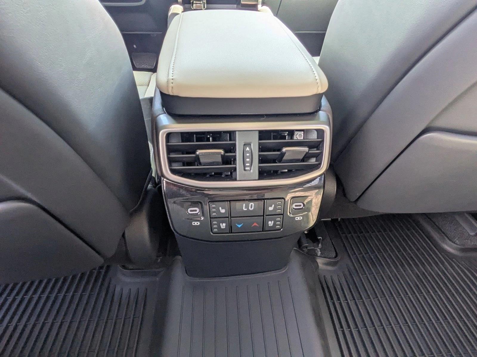 2023 Lexus RX 350h Luxury AWD photo 15