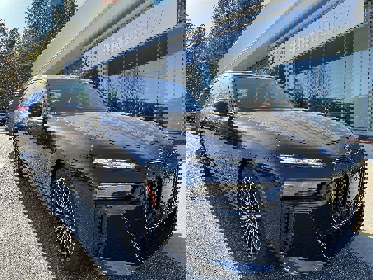 2025 BMW 7 Series 740i's photo