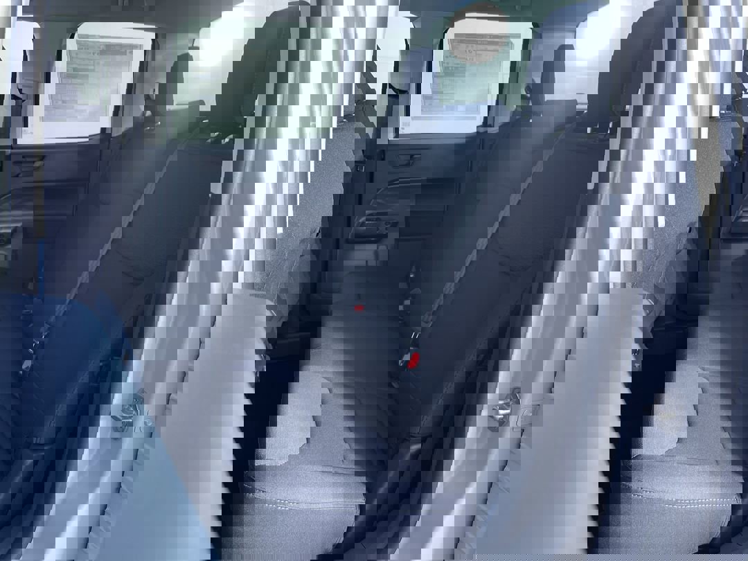 2025 Ford Maverick XL photo 18