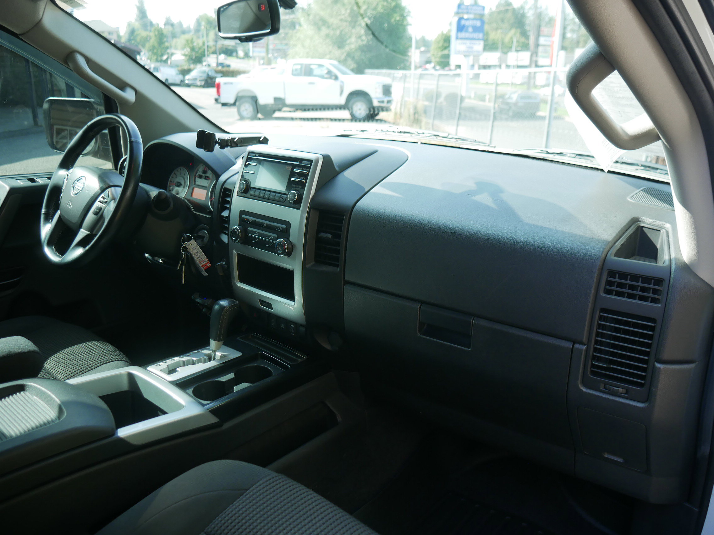 2013 Nissan Titan PRO-4X photo 27