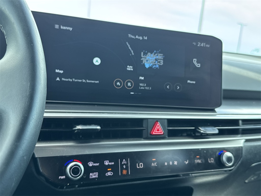 2025 Kia Sorento S photo 22