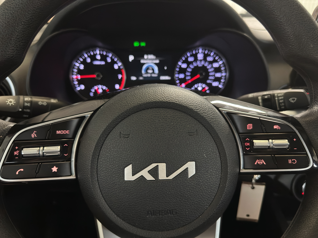 2024 Kia Forte LXS photo 12