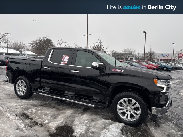 2022 Chevrolet Silverado 1500 LTZ's photo