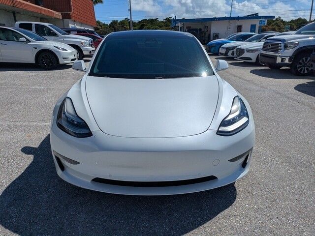 2019 Tesla Model 3 Long Range photo 2