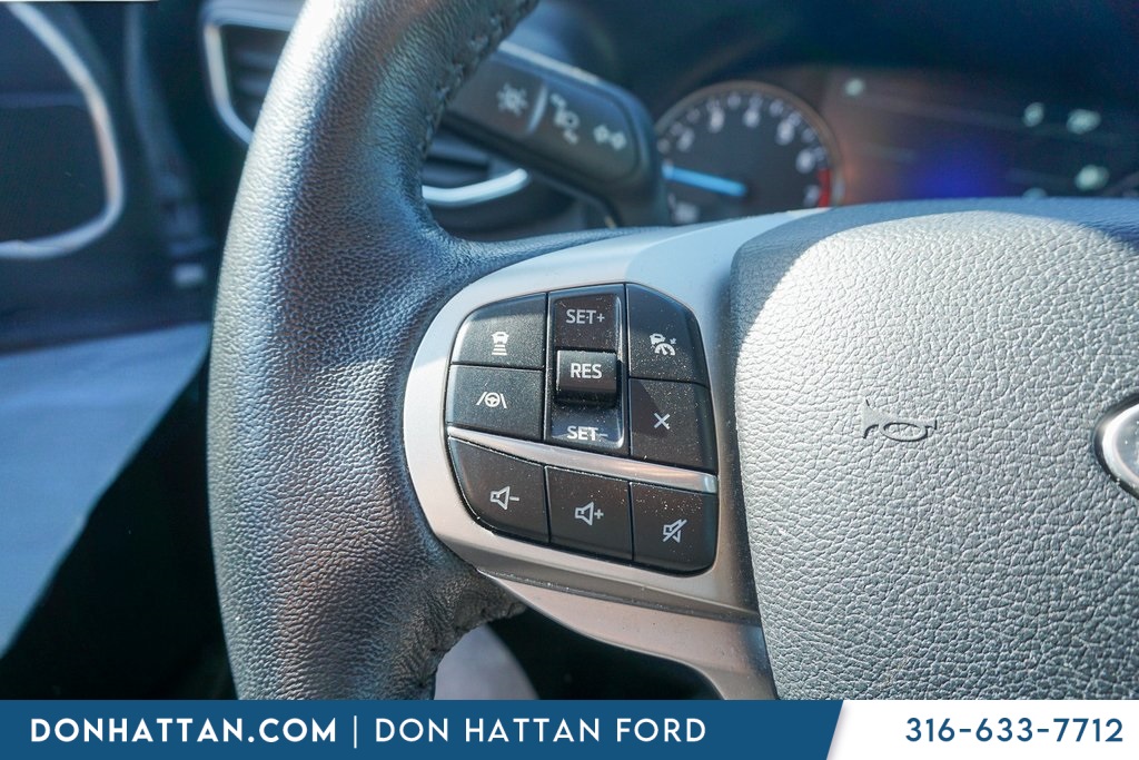 2022 Ford Explorer XLT photo 10