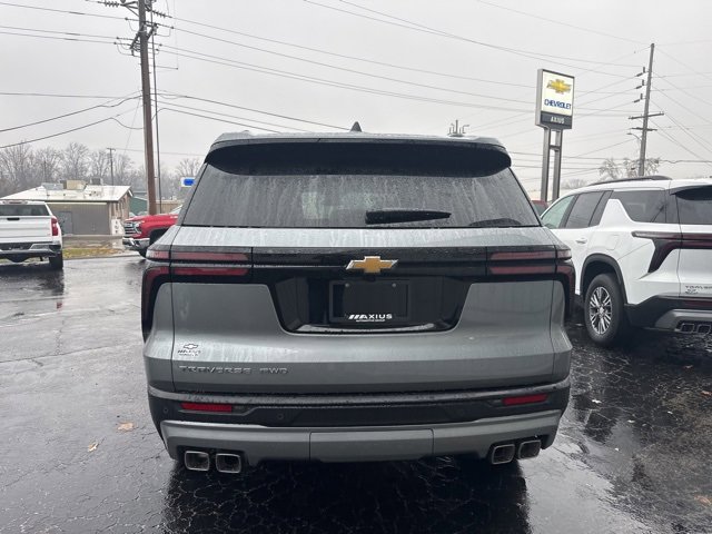 2026 Chevrolet Traverse photo 4
