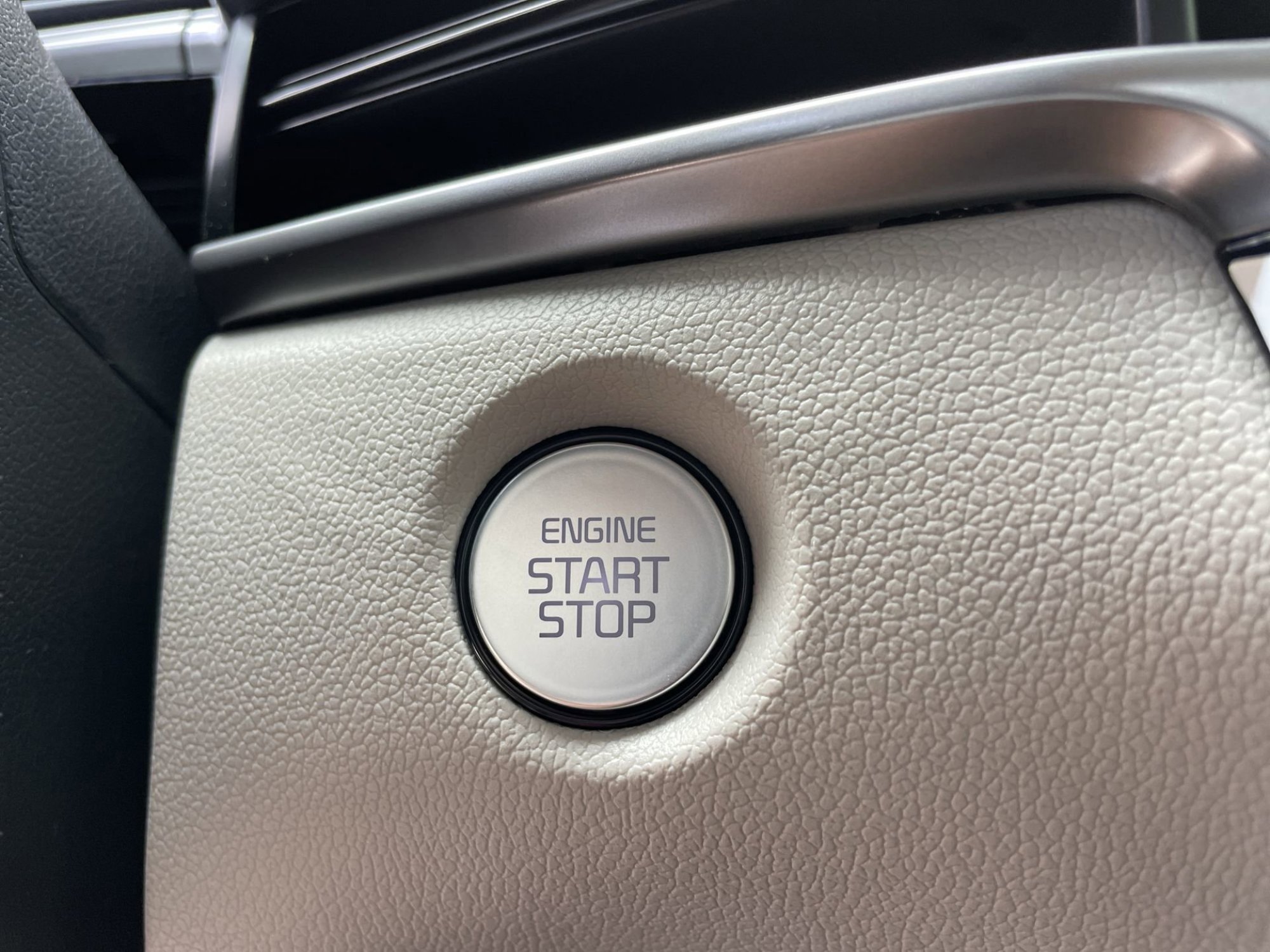 2025 Kia Sorento S photo 25