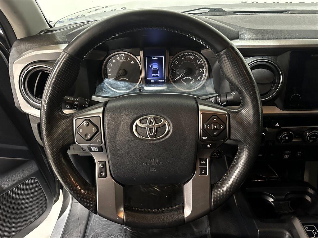 2018 Toyota Tacoma SR5 photo 16