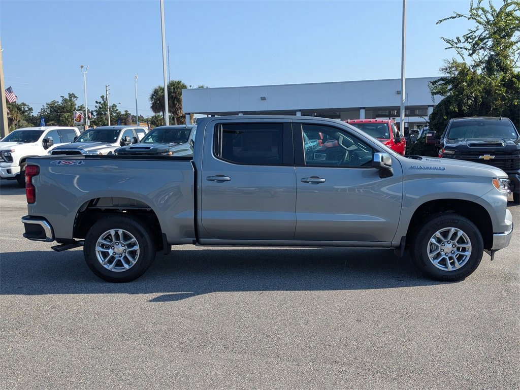 2025 Chevrolet Silverado 1500 LT photo 2