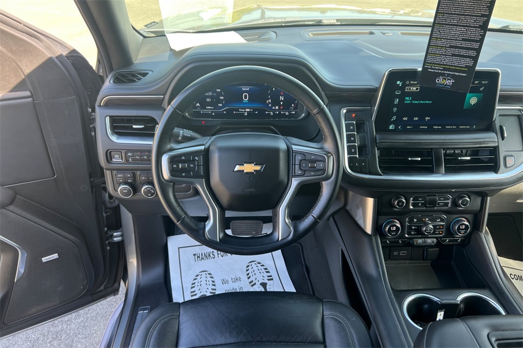 2023 Chevrolet Suburban LT photo 18