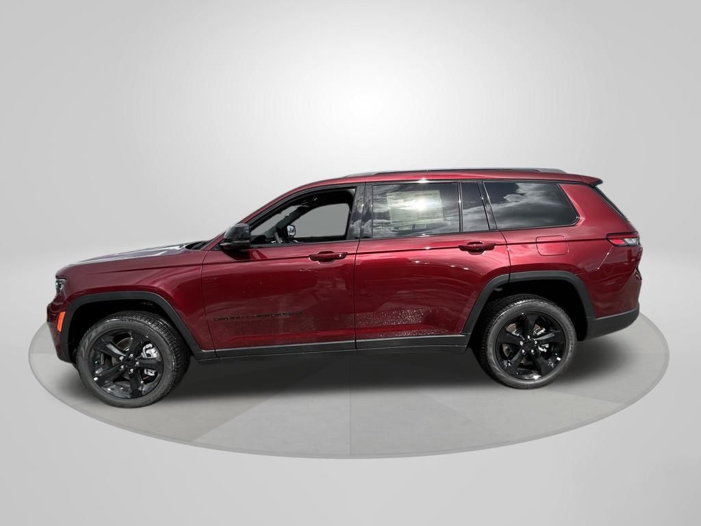 2025 Jeep Grand Cherokee Limited photo 4