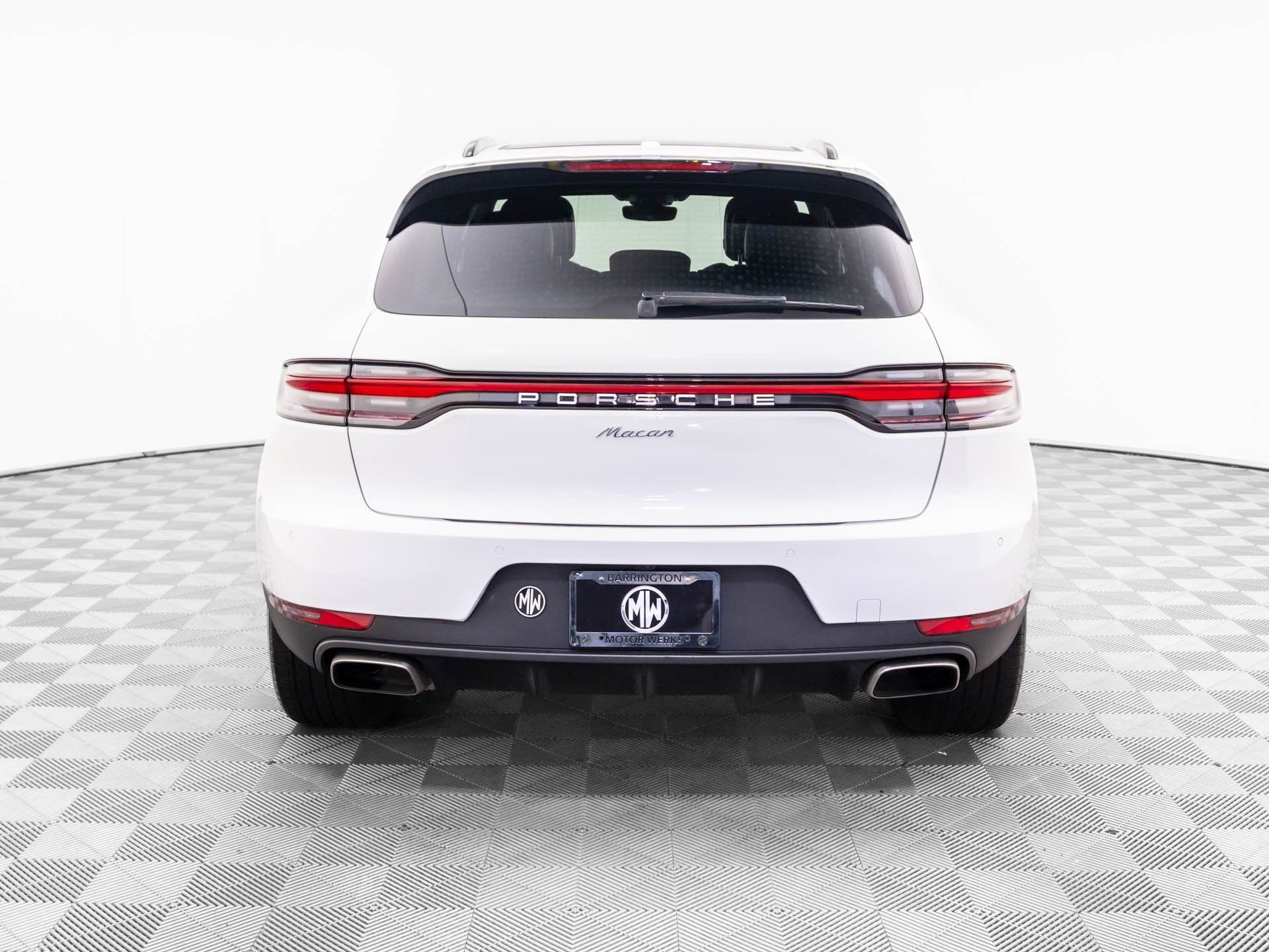 2021 Porsche Macan Base photo 10