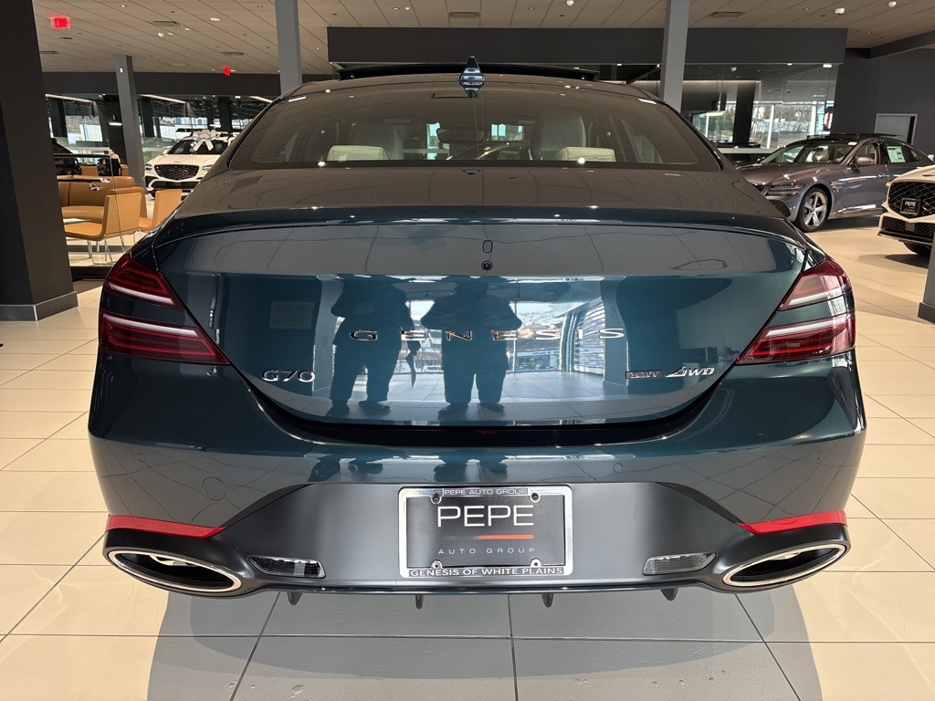 2023 Genesis G70 3.3T photo 4