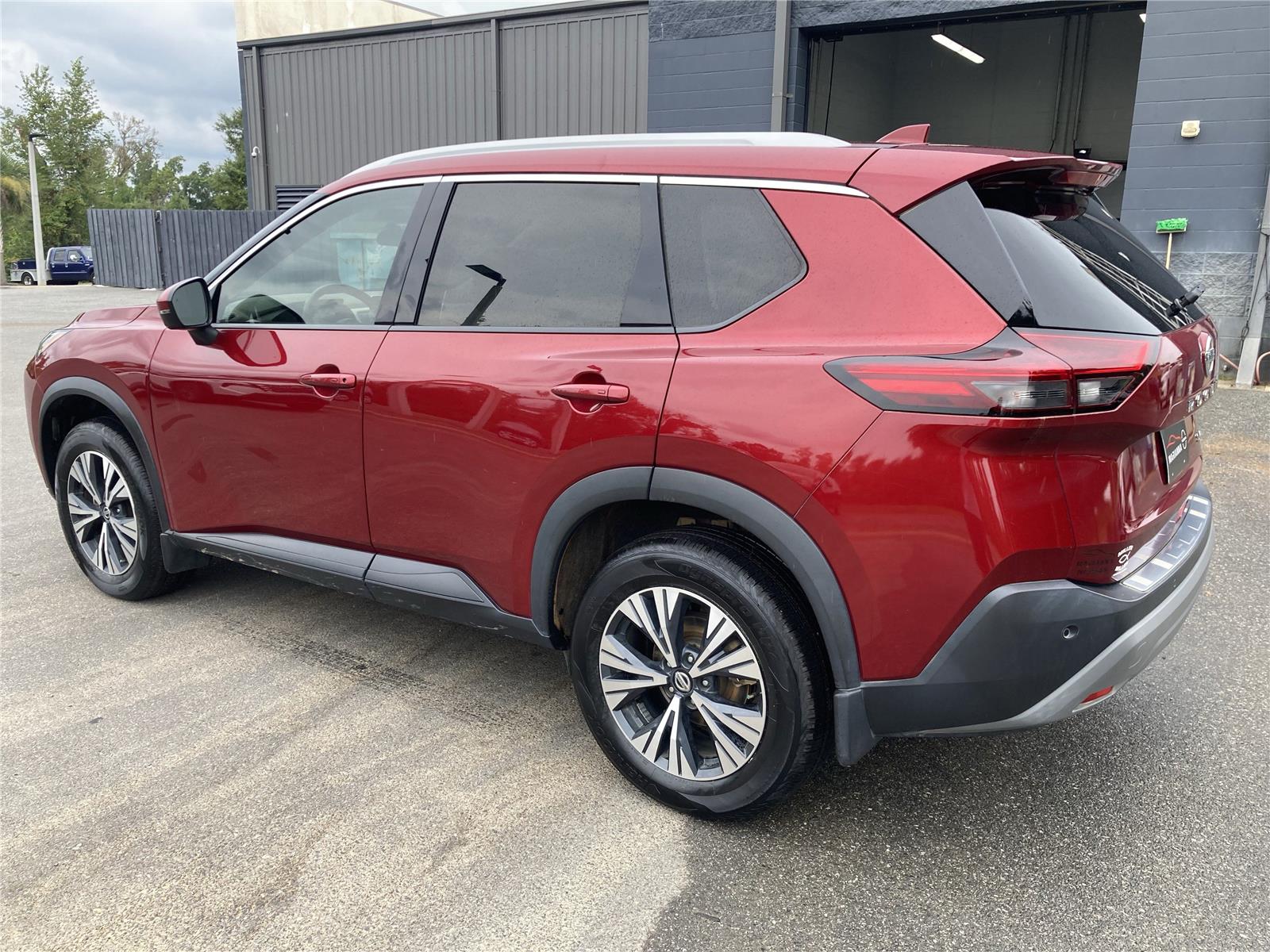 2021 Nissan Rogue SV photo 5