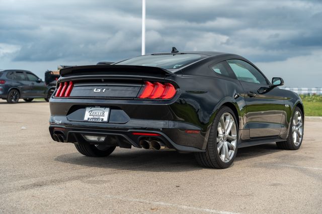 2022 Ford Mustang GT Premium photo 7
