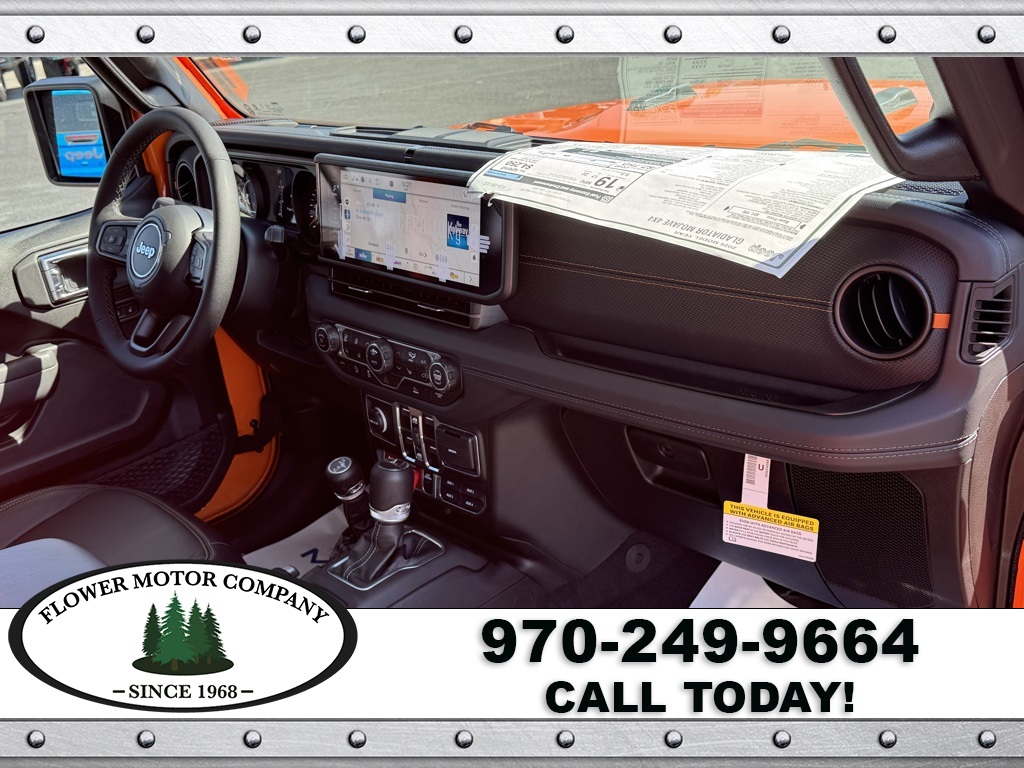 2025 Jeep Gladiator Mojave photo 9