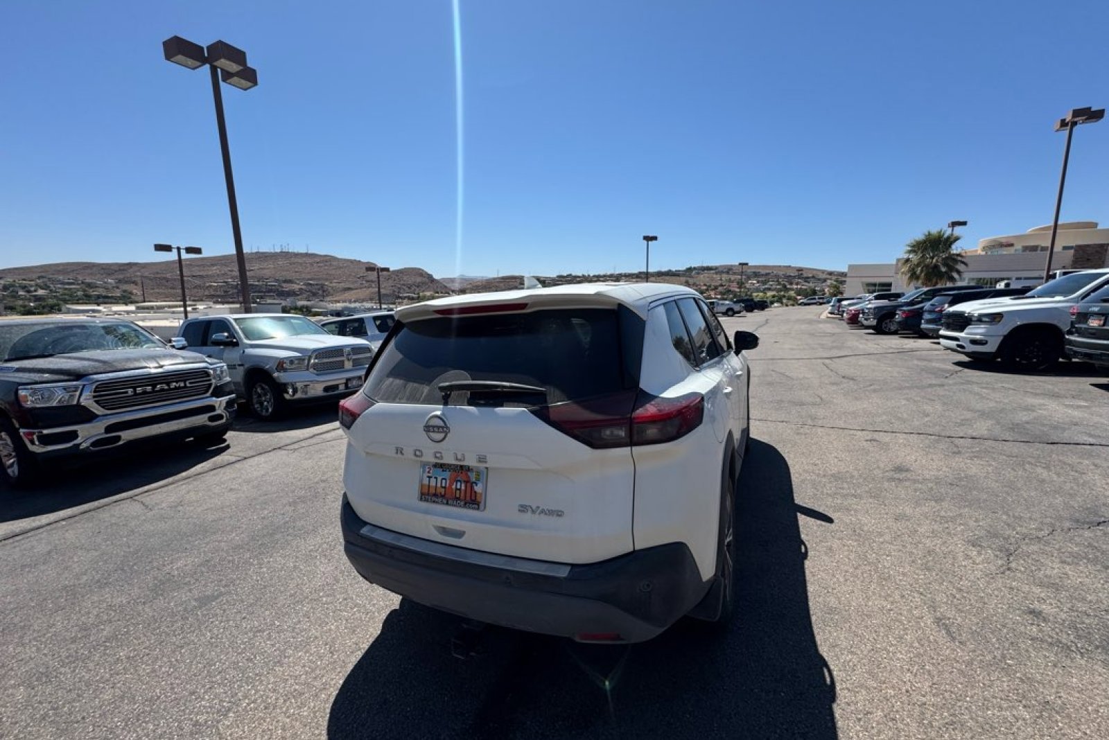 2023 Nissan Rogue SV photo 4