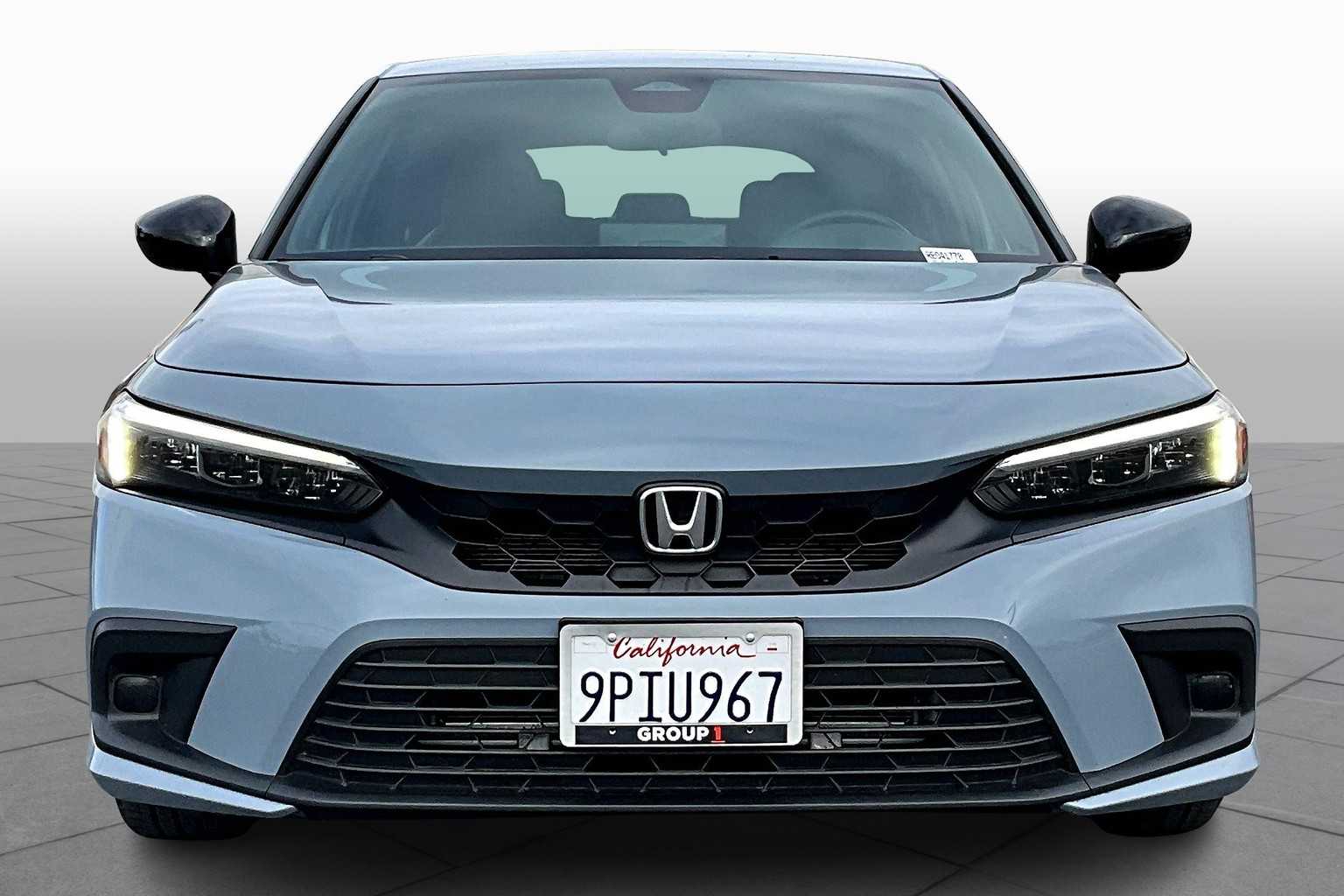 2024 Honda Civic Hatchback Sport photo 3