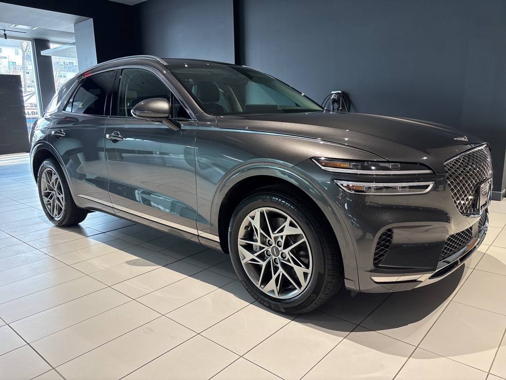 2024 GENESIS GV70 Standard's photo