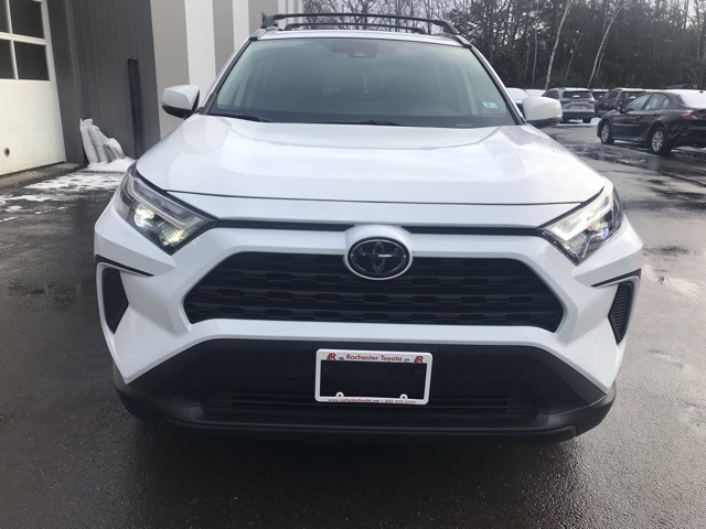 2023 Toyota RAV4 XLE's photo