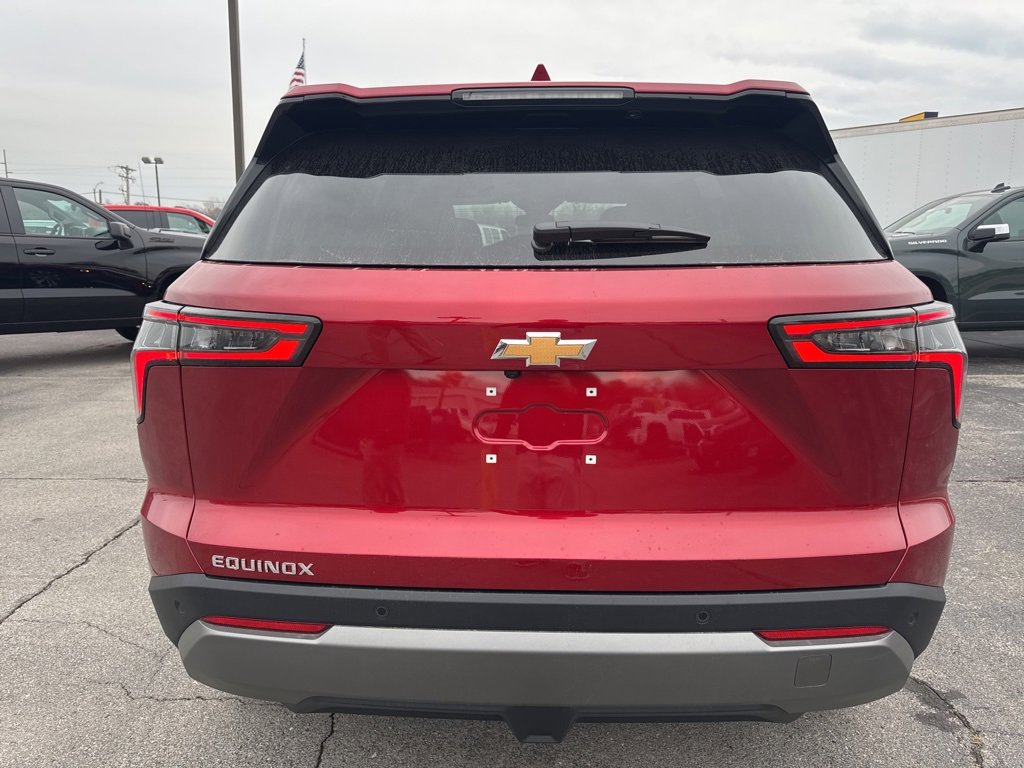 2026 Chevrolet Equinox LT photo 4
