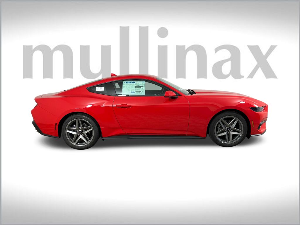 2025 Ford Mustang EcoBoost photo 2