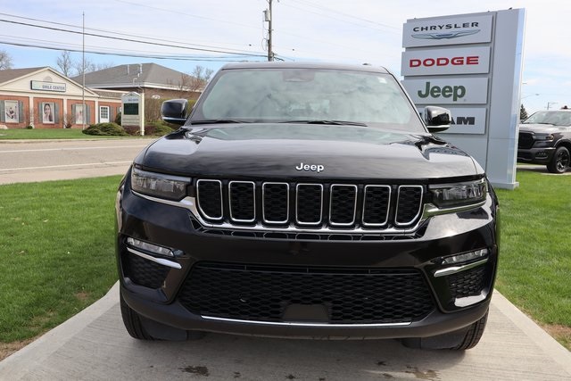 2025 Jeep Cherokee 4xe photo 3