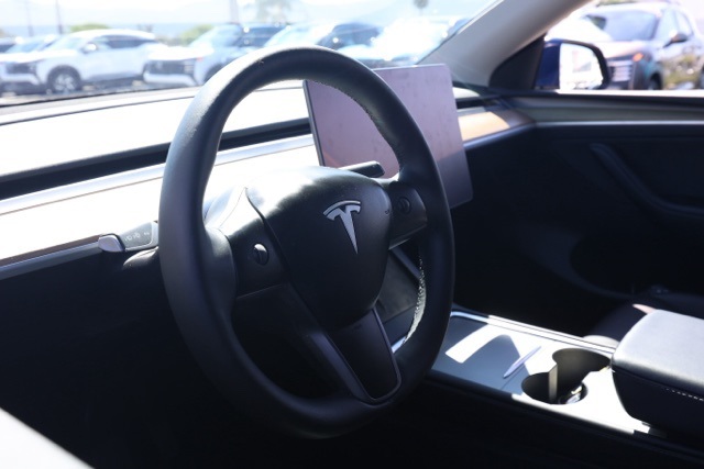 2023 Tesla Model Y Long Range photo 13