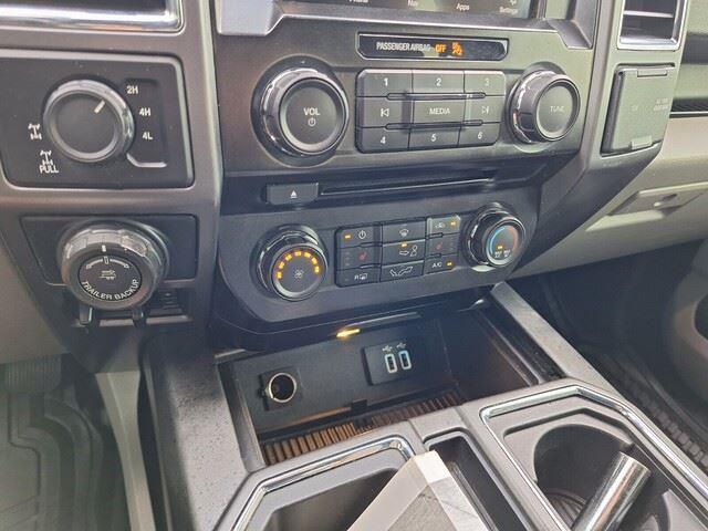 2016 Ford F-150 XLT photo 12