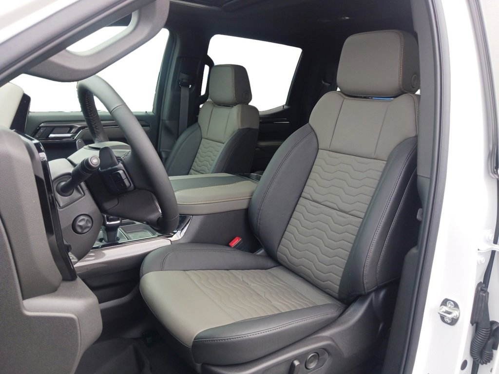 2025 Chevrolet Silverado 1500 ZR2 photo 11