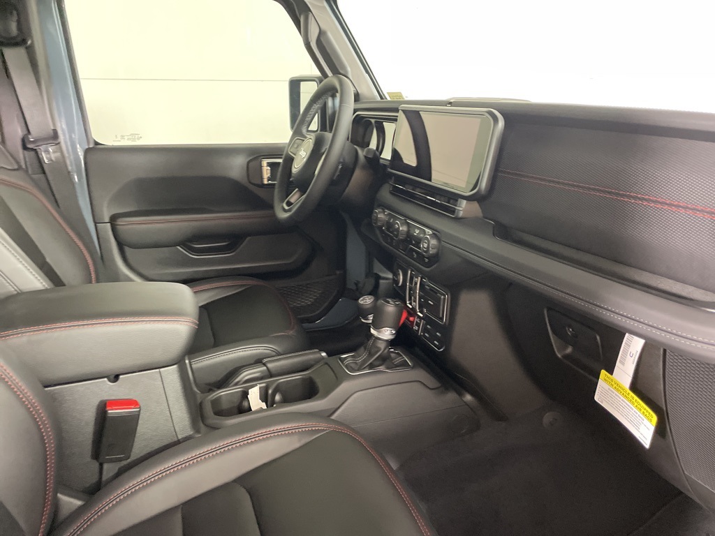 2025 Jeep Wrangler Rubicon X photo 12